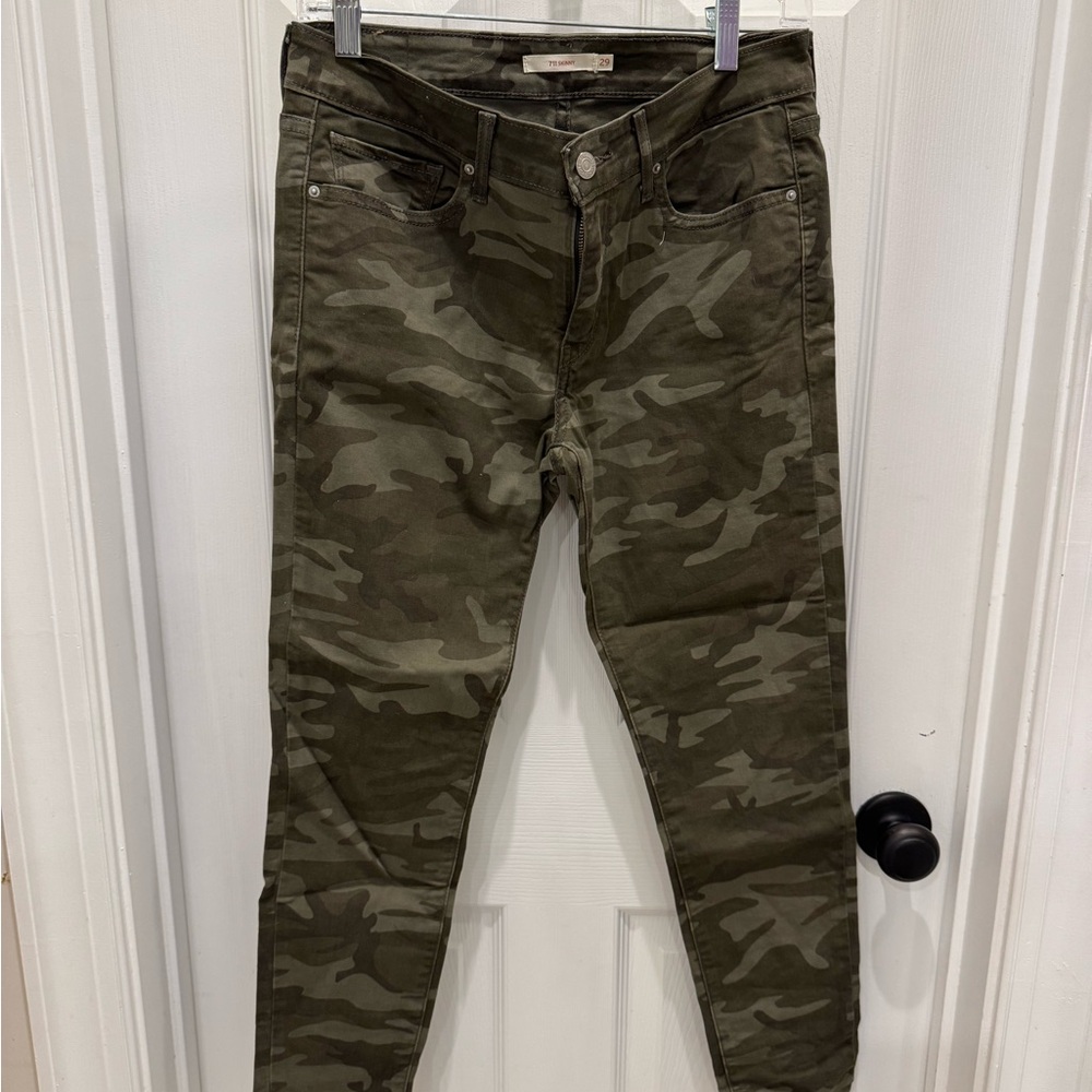 Levi's Women's Camouflage Jeans